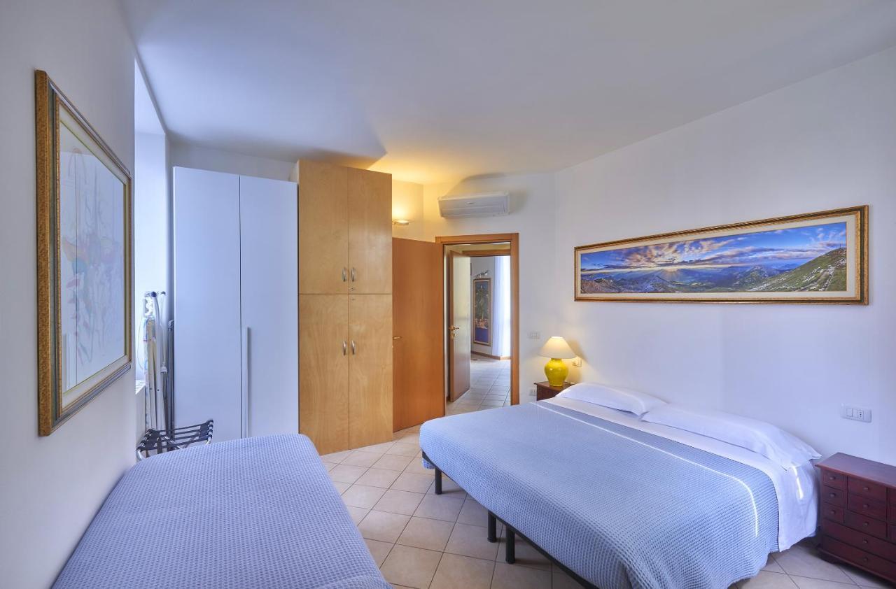 Casa Ferry Apartment Варена Екстериор снимка